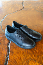 Men's No-Lace Sneaker M709 <BLACK><WHITE><BLK&WHT>