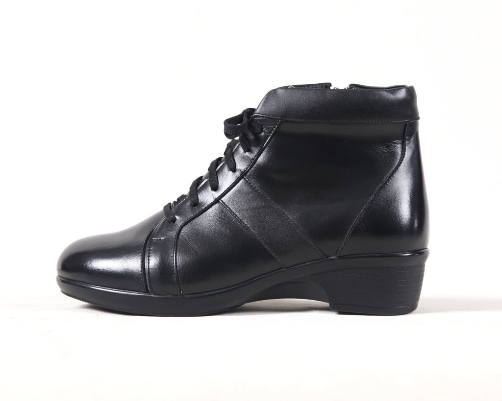Women's Ankle Boots W902 <BLACK>