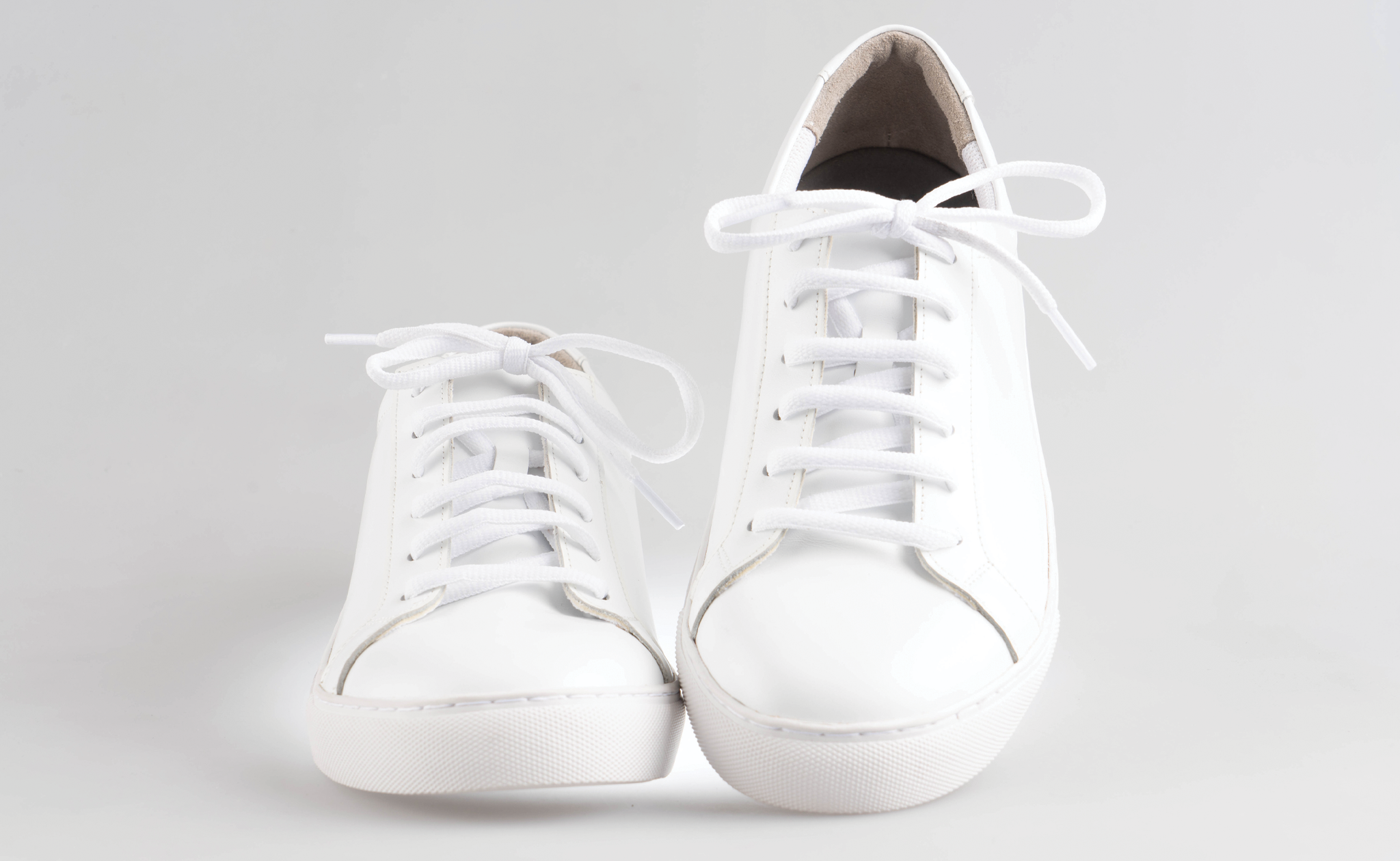 Women's Classic Sneaker W808 (WHT)