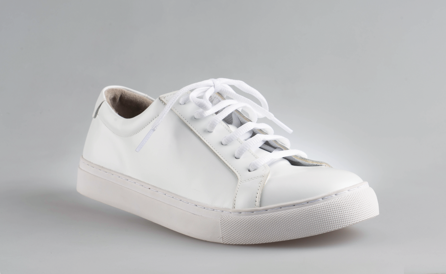 Sneakers M808 (White)