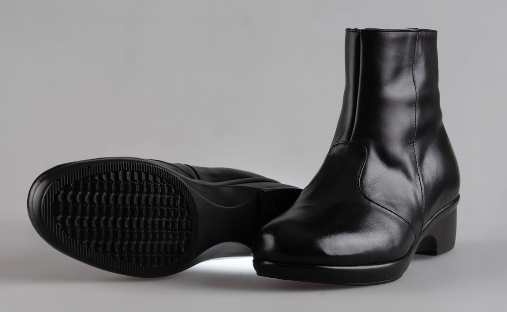 Women's Ankle Boots W900 <BLACK>